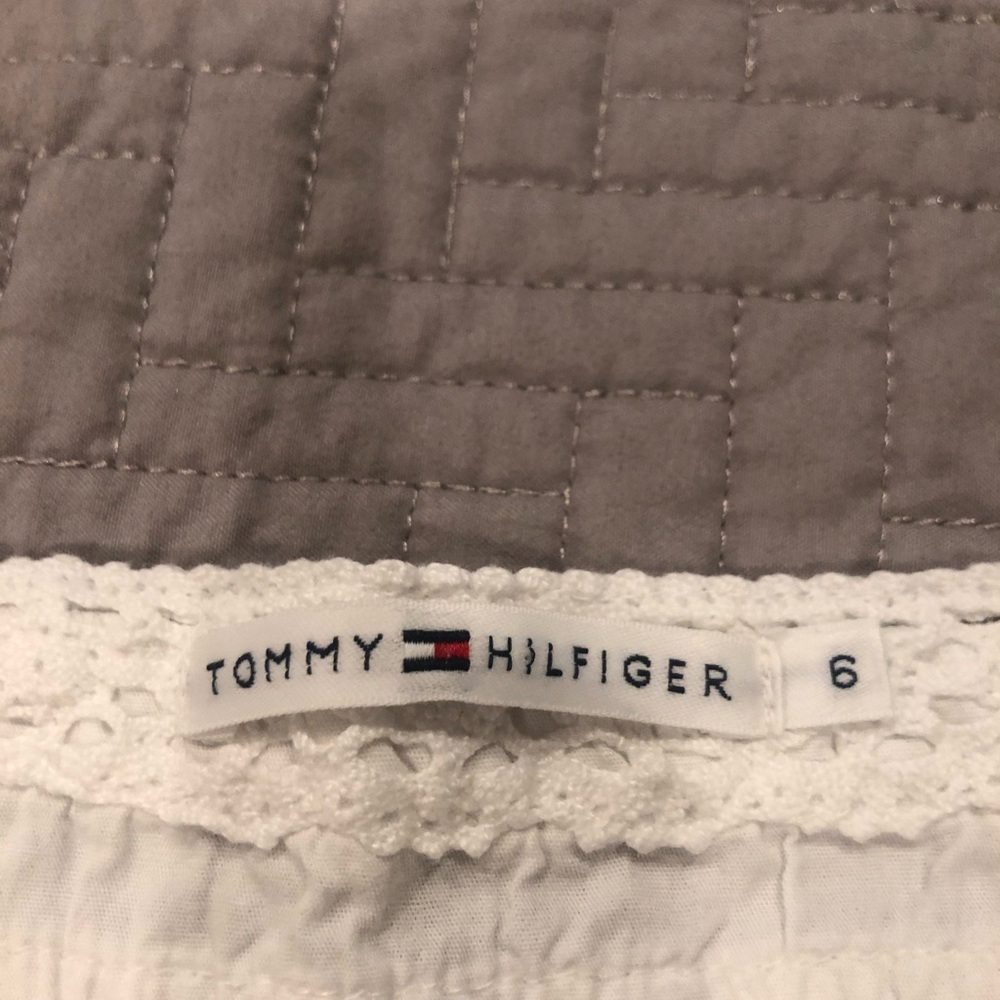 Beautiful white skirt “Tommy Hilfiger” size 6
